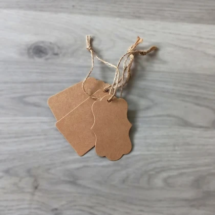 Menovka na darčeky papierová - darčekové doplnky - 1 ks