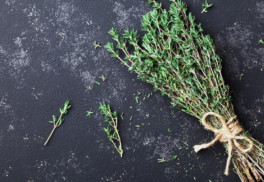 Prvú pomoc pri bolestiach v krku poskytnú bylinky