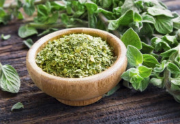 Z oregana pripravíte kúpeľ, čaj aj med, posilňuje nervy a rozveseľuje myseľ